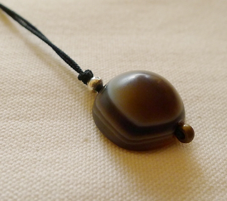 白縞瑪瑙ルックミ（羊眼天珠）チョーカー001 極上羊眼天珠 ヒマラヤ